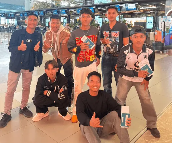 Momen keberangkatan peserta menuju Jepang 4