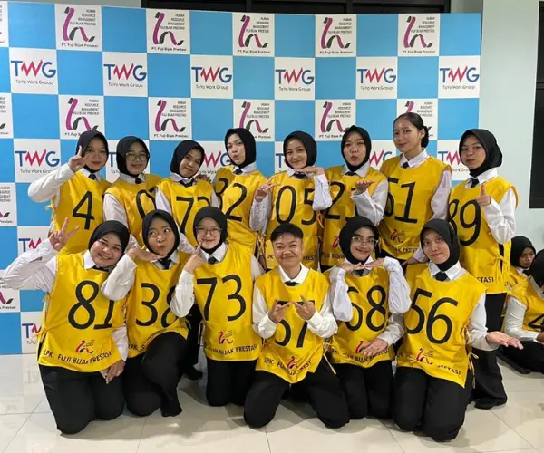 Siswa JobJepang bersiap mengikuti interview perusahaan Jepang