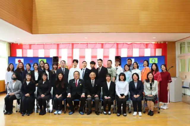 Upacara penerimaan siswa baru tahun 2025 di Osaki Japanese Language School